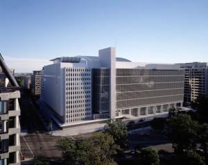 World Bank: Η ΝΑΕ αναμένεται να ανακάμψει σταδιακά