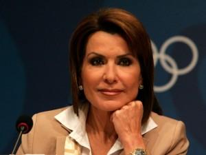 Το Μόνο που Λέμε, Είναι Δώστε μια Ευκαιρία στην Ελλάδα, Της Γιάννας Αγγελοπούλου