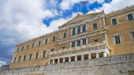 Πόσο καθοριστική είναι η ψήφος των 3 μουσουλμάνων βουλευτών του ΣΥΡΙΖΑ για το μέλλον της κυβέρνησης