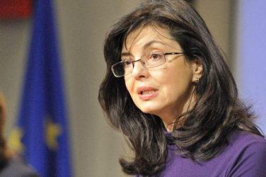 Μεγκλένα Κούνεβα: Η ελληνική κρίση θα έχει αρνητικά αποτελέσματα στην βουλγαρική οικονομία