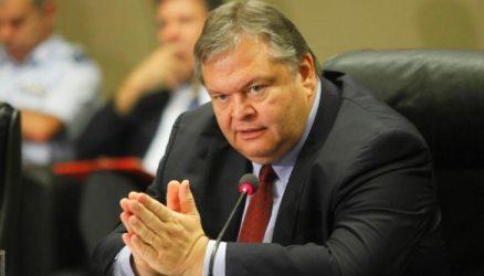 Ευ. Βενιζέλος για Κ. Αμοιρίδη: Κορυφαία στιγμή του η επιχείρηση εκκένωσης των Ελλήνων της Λιβύης