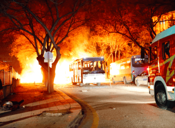 Βομβιστική επίθεση κατά δύο λεωφορείων με 24 νεκρούς κοντά στο Αρχηγείο της Τουρκικής Αεροπορίας