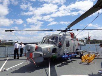 Ο Κάμερον στέλνει 3 πολεμικά πλοία στο Αιγαίο