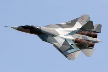 Τα πρώτα 5 PAK FA T-50 πρόκειται να παραλάβει η Ρωσική Αεροπορία το 2017