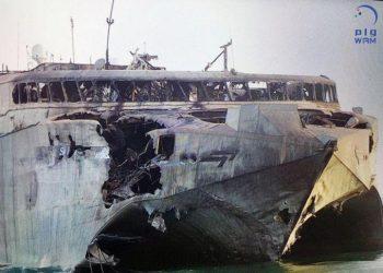Οι πρώτες φωτογραφίες από το κατεστραμμένο αραβικό μεταγωγικό πλοίο HSV-2 Swift