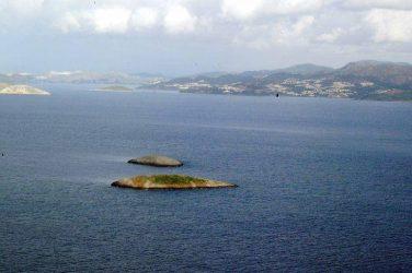 Επεισόδιο στα Ίμια από Τούρκους: Ελληνικά στρατιωτικά ελικόπτερα πάνω από τις βραχονησίδες