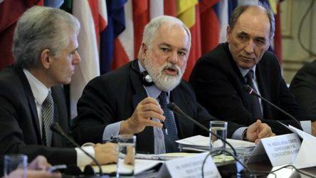 Υπέρ της αποκρατικοποίησης τουλάχιστον του 66% του ΔΕΣΦΑ ο Επίτροπος Ενέργειας