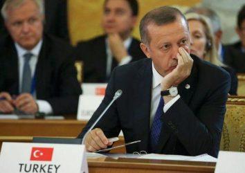 Εγκαταλείπουν την Τουρκία οι σύμμαχοί της