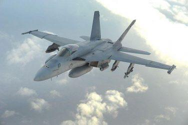 Νέες παραγγελίες για το F/A-18E/F Super Hornet επιδιώκει ο Donald Trump