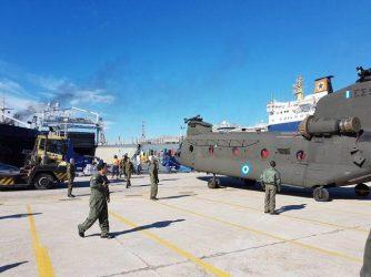 Έφτασαν στον Πειραιά 3 ακόμη ελικόπτερα CH-47D Chinook για την Αεροπορία στρατού
