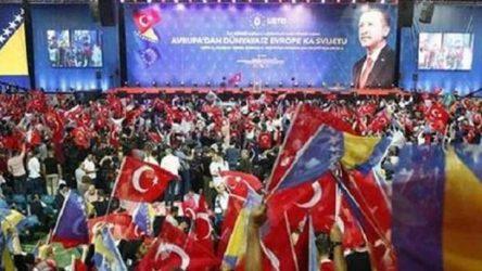 Μια “απόπειρα” δολοφονίας και 40 λεπτά ομιλίας ήταν αρκετά για τον Ερντογάν