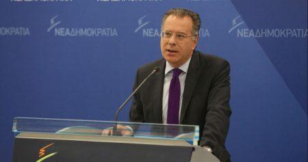 Γ. Κουμουτσάκος: Η πολιτική και διπλωματική σχιζοφρένεια της Κυβέρνησης στο θέμα των Σκοπίων, όχι μόνο συνεχίζεται
