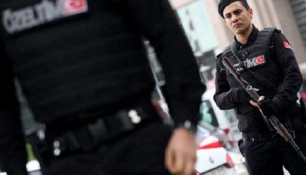 Εκατοντάδες στελέχη των σωμάτων ασφαλείας της Τουρκίας σε διαθεσιμότητα για σύνδεση με «τρομοκρατικές» οργανώσεις