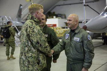 Trident Juncture 2018: Ο ναύαρχος Foggo επισκέφθηκε τους Έλληνες πιλότους