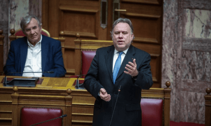 Στα Σκόπια o υπουργός εξωτερικών για την ορκωμοσία του νέου Προέδρου