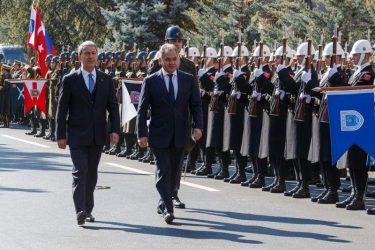 Στην Άγκυρα ο Ρώσος υπουργός Άμυνας