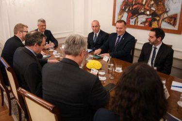 Οι ΗΠΑ προτρέπουν το Κοσσυφοπέδιο και τη Σερβία να συνεχίσουν το διάλογο