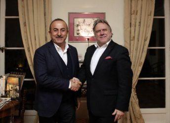 Διπλωματικές πηγές – Σε καλό κλίμα η συνάντηση Κατρούγκαλου-Τσαβούσογλου