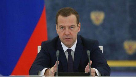 Μεντβέντεφ: Ευκαιρία για βελτίωση της συνεργασίας Ρωσίας-Ουκρανίας η εκλογή Ζελένσκι