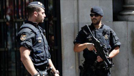 Εκκενώθηκε στη Μαδρίτη ουρανοξύστης που στεγάζει πολλές πρεσβείες έπειτα από απειλή για βόμβα