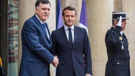 Ο πρόεδρος Μακρόν απευθύνει έκκληση για εκεχειρία στη Λιβύη