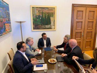 Συνάντηση της αντιπολίτευσης με Τζέφρι Πάιατ και Φίλιπ Ρίκερ