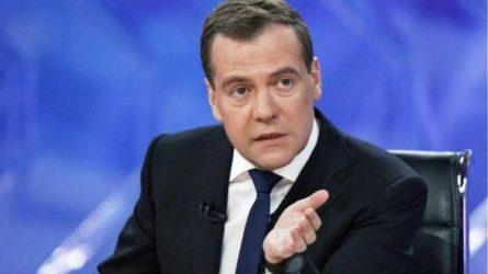 Μεντβέντεφ: Στη Βενεζουέλα υπάρχει μόνο ένας Πρόεδρος, ο Μαδούρο