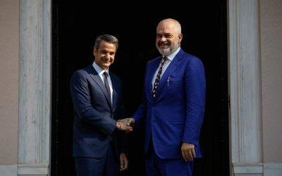 Συνάντηση Μητσοτάκη – Ράμα: Η Ελλάδα στηρίζει την ευρωπαϊκή προοπτική των βαλκανικών χωρών