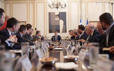 Αλληλεγγύη στα νησιά για το προσφυγικό ζήτησε ο Πρωθυπουργός από τους Περιφερειάρχες