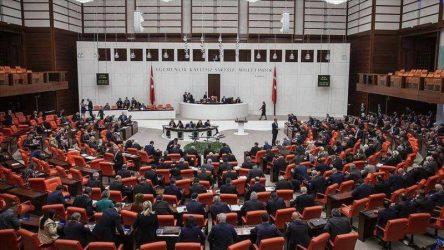 Τουρκία: Η Βουλή ενέκρινε τη στρατιωτική συνεργασία με Λιβύη