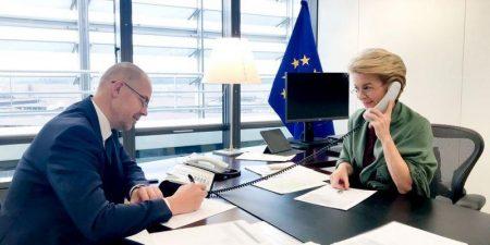 Η Ούρσουλα φον ντερ Λάιεν και επίσημα στο τιμόνι της Κομισιόν