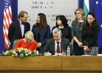 Με ποσοστό 20% μπαίνει και η Bulgartransgaz στο FSRU της Αλεξανδρούπολης