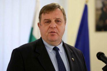 Υπουργός Άμυνας Βουλγαρίας: Θα αντιδράσουμε σε δομή παράνομων μεταναστών στην ελληνική πλευρά