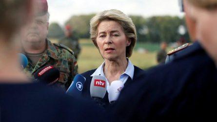 Εισήγηση Φον ντερ Λάιεν: Απαγόρευση εισόδου αλλοδαπών στην ΕΕ για ένα μήνα εισηγείται η Φον ντερ Λάιεν
