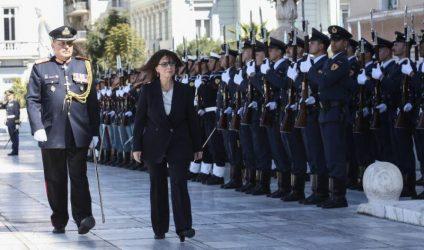 Guardian: Πώς η Ελλάδα κερδίζει τη μάχη του κορωνοϊού παρά τη δεκαετία του χρέους