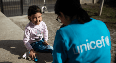 Unicef: 6000 θάνατοι παιδιών μπορεί να προκληθούν έμμεσα από την Πανδημία