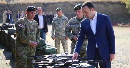 Γεωργία: Το υπουργείο Άμυνας θα αγοράσει υλικό τυποποιημένο από το ΝΑΤΟ