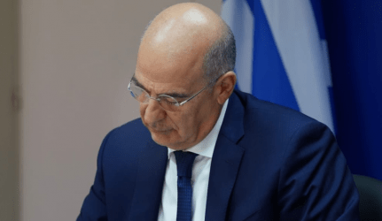 Τηλεφωνική επικοινωνία Δένδια με τον ΥΠΕΞ των ΗΑΕ