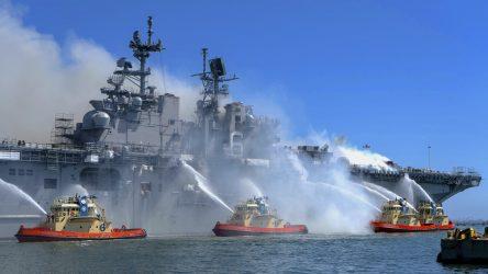 ΗΠΑ: Τουλάχιστον 21 τραυματίες εξαιτίας έκρηξης και πυρκαγιάς σε πολεμικό πλοίο