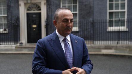 Τσαβούσογλου από το Λονδίνο: Η μόνη λύση στη σύγκρουση της Λιβύης είναι πολιτική