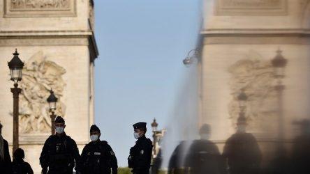 Εκκενώθηκε η περιοχή της Αψίδας του Θριάμβου στο Παρίσι έπειτα από προειδοποίηση για βόμβα