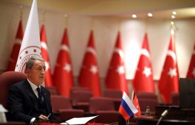 Ακάρ: Η Τουρκία είναι έτοιμη να συζητήσει την τεχνική συμβατότητα των S-400 και F-35