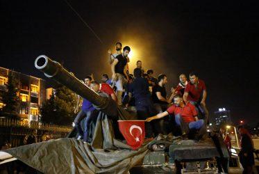 Τουρκία: 337 κατηγορούμενοι καταδικάσθηκαν σε ισόβια για την απόπειρα πραξικοπήματος του 2016