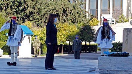 Πρόεδρος Δημοκρατίας: Οι Ένοπλες Δυνάμεις αξίζουν τον σεβασμό όλων μας