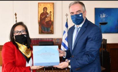 Συνάντηση του ΥΜΑΘ Στ.Καλαφάτη με την Πρόξενο των ΗΠΑ Elizabeth K. Lee