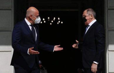 Στη Ρωσία τη Δευτέρα ο Νίκος Δένδιας – Θα έχει συνάντηση με τον Ρώσο ομόλογο του