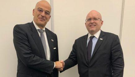 Επικοινωνία Νίκου Δένδια με τον εκτελούντα χρέη βοηθού ΥΠΕΞ των ΗΠΑ Φίλιπ Ρίκερ