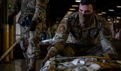 386.000 νέα κρούσματα κορωνοϊού στην Ινδία – Οι ΗΠΑ στέλνουν ιατρικό υλικό αξίας άνω των 100 εκ. δολαρίων