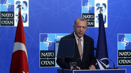 Ο Ερντογάν συνεχάρη τον Εμπραχίμ Ραϊσί για τη νίκη του στις προεδρικές εκλογές του Ιράν