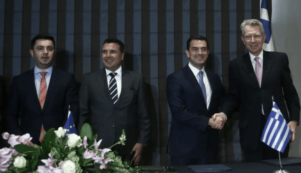 Ζόραν Ζάεφ: Η Ελλάδα άνοιξε τους «πράσινους διαδρόμους» με τη Βόρεια Μακεδονία – Και άλλες ευρωπαϊκές χώρες να συνεχίσουν και να ακολουθήσουν το παράδειγμα της Ελλάδας